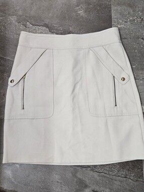 Diane Von Furstenberg Off-White Mini Skirt with Zip Pocket Detail. Size 8.